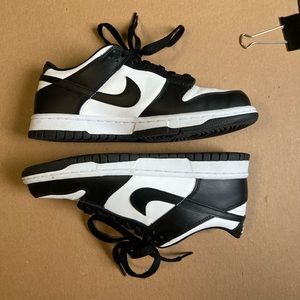 Nike Panda Dunks